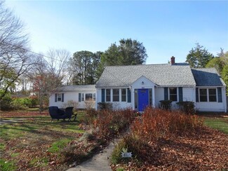 90 Waites Corner Rd, West Kingston, RI 02892