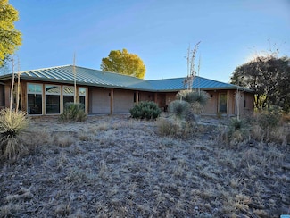 427 Box Canyon Rd, Cliff, NM 88028