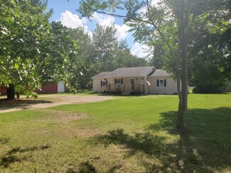 7458 S Garlock Rd, Carson City, MI 48811