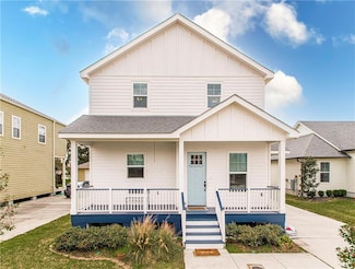 5 Leeward Ct, New Orleans, LA 70131