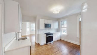 104 Williams St Unit 2, Jamaica Plain, MA 02130