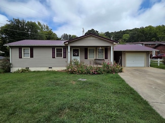 716 Elm St, Grayson, KY 41143