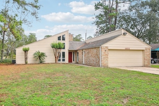 1602 Chestnut Ridge Rd, Kingwood, TX 77339