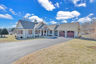 155 Hammock Pointe Dr, Moneta, VA 24121