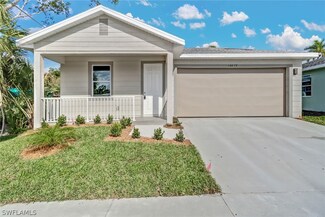 10679 Hampton St, Bonita Springs, FL 34135