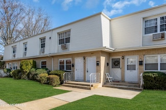 87 White St Unit A, Eatontown, NJ 07724