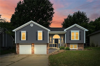 6828 N Corrington Ave, Kansas City, MO 64119