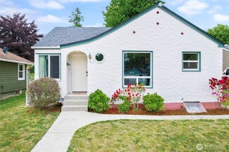 1015 Hewitt Ave, Bremerton, WA 98337