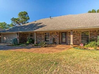 13228 Saint Andrews Dr, Oklahoma City, OK 73120