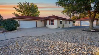 517 W Slice Dr, Pueblo, CO 81007