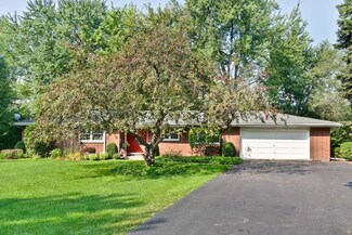 185 Crescent Knoll, Libertyville, IL 60048