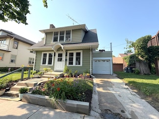 1214 Bluff Ave, Sheboygan, WI 53081