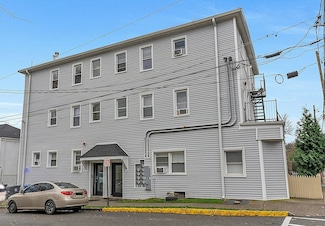 255 Lafayette Place Unit 2E, Englewood, NJ 07631