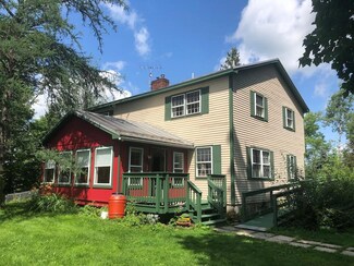 39 Shady Knoll Ln, Clinton, ME 04927