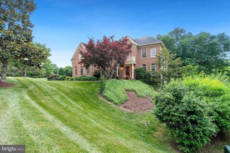 3407 Waples Glen Ct, Oakton, VA 22124