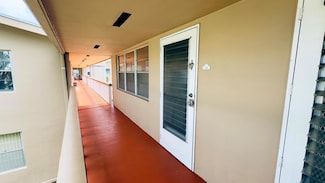 126 Bedford E, West Palm Beach, FL 33417