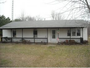 7236 Lincoln Hwy, Bourbon, IN 46504