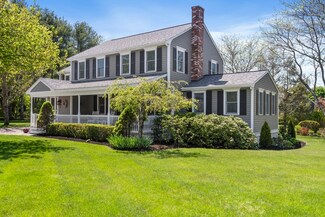 2 Newell Dr, Medfield, MA 02052