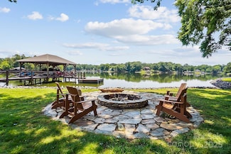 4485 River Oaks Rd, Clover, SC 29710