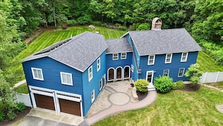 10 Acacia St, MerriMacK, NH 03054