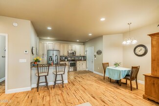 4916 Ottawa St Unit 3, Bismarck, ND 58503