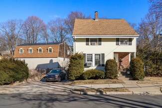 93 Thurston Rd, Newton Upper Falls, MA 02464