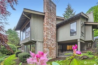 14323 SE 49th St, Bellevue, WA 98006