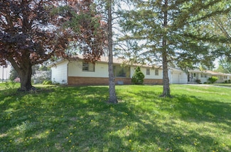 6301 61st Ave N, Minneapolis, MN 55428
