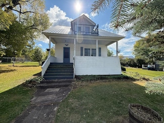 405 Franklin St, Hammond, NY 13646