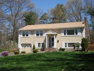 4 Cullinane Cir, East Walpole, MA 02032