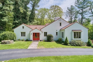 144 Pine St, Dover, MA 02030