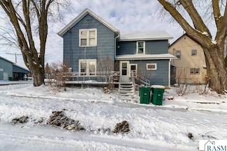 184 W Elm St, Kilkenny, MN 56052