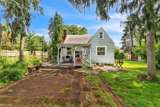 6201 Front River Rd, Pittsburgh, PA 15225