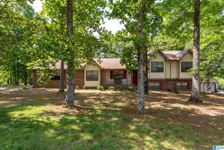 409 Woodbrier Ln, Anniston, AL 36206