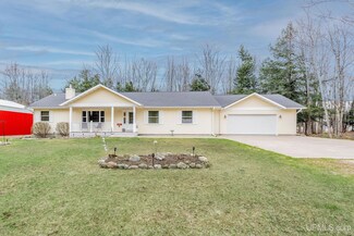 N7062 Maple Tree Ln, Au Train, MI 49806