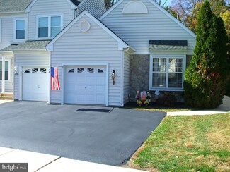 4224 Chatham Cir, Upper Chichester, PA 19014