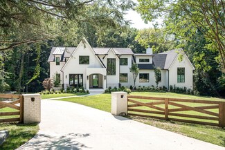 1913 Cromwell Dr, Nashville, TN 37215