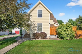 301 S High St, Pandora, OH 45877