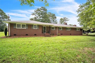 1312 Anderson St, Belton, SC 29627