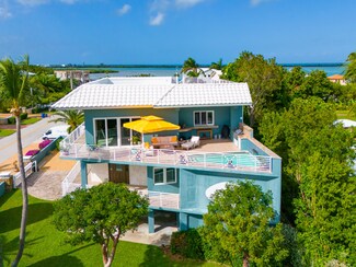 201 Nautilis St, Duck Key, FL 33050