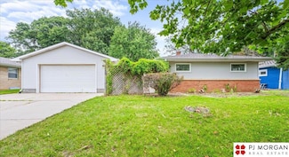 625 S 67th St, Omaha, NE 68106