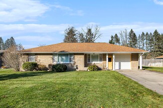 1276 Becker Rd, Muskegon, MI 49445