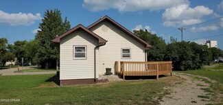 1221 3rd Ave NW, Devils Lake, ND 58301