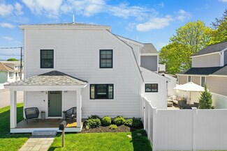 18 Rock Island Rd, Quincy, MA 02169