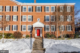 2854 S Buchanan St Unit B2, Arlington, VA 22206