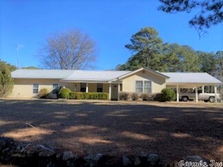 1348 Central Rd, Arkadelphia, AR 71923