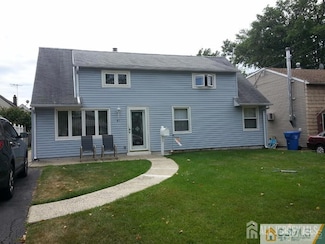 81 Washington Ave, Iselin, NJ 08830