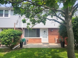 1411 Josephine St Unit E, Waukesha, WI 53186