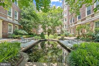 4637 Pine St Unit D410, Philadelphia, PA 19143