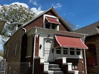 7621 S Eberhart Ave, Chicago, IL 60619
